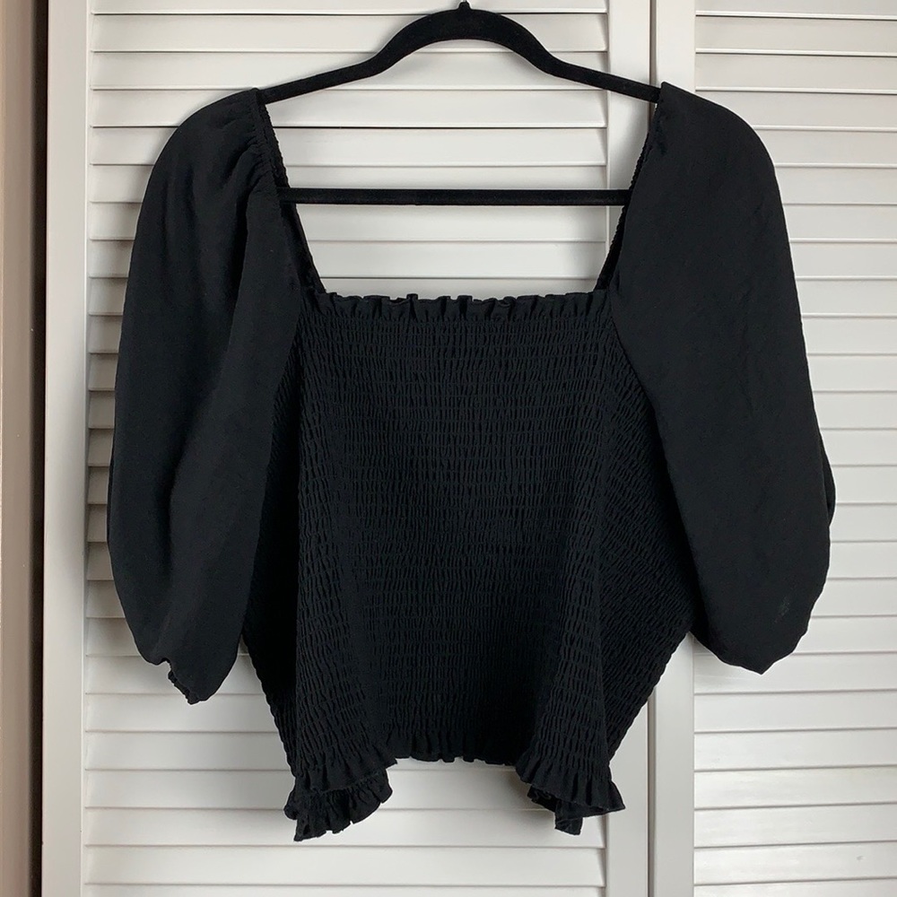 Leith Stretch Crop Top with Puff Sleeves